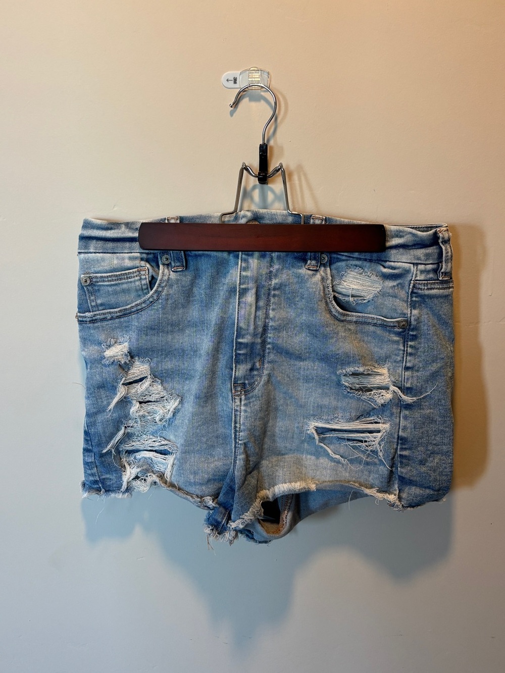 American Eagle Outfitters Women's Next Level Stretch Shorts Distressed Size 8